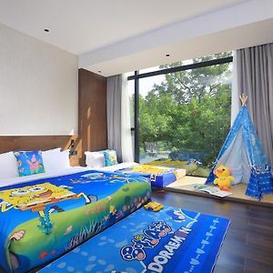 Riverside King Room